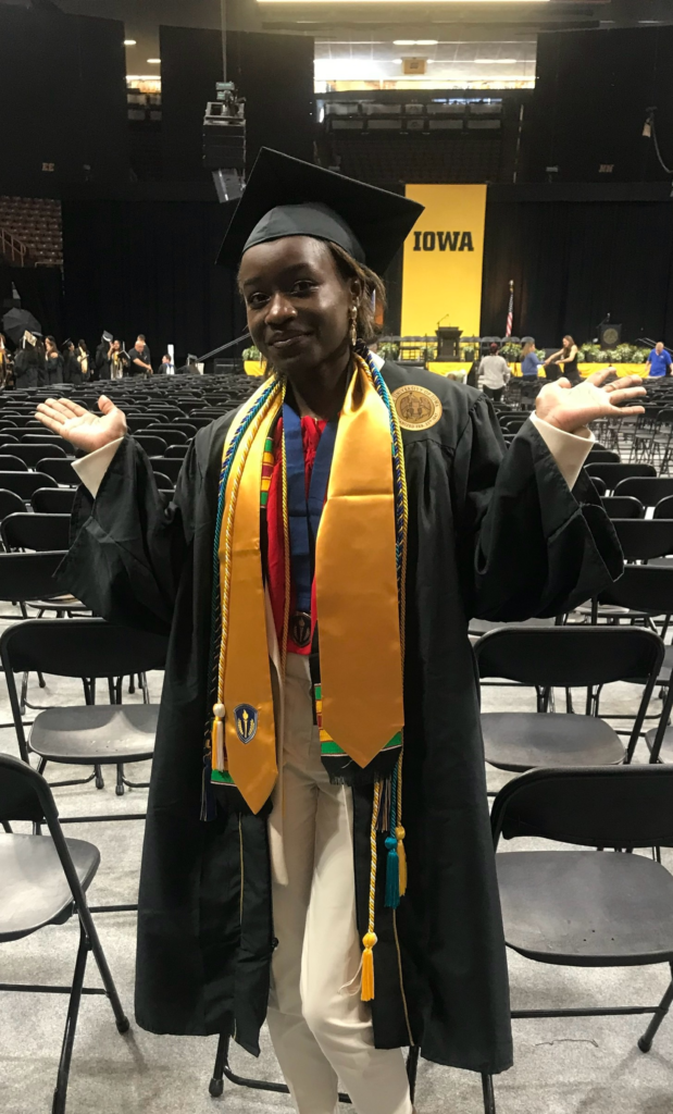 5daa1924 48ce 4eb6 b120 68b93af795d9